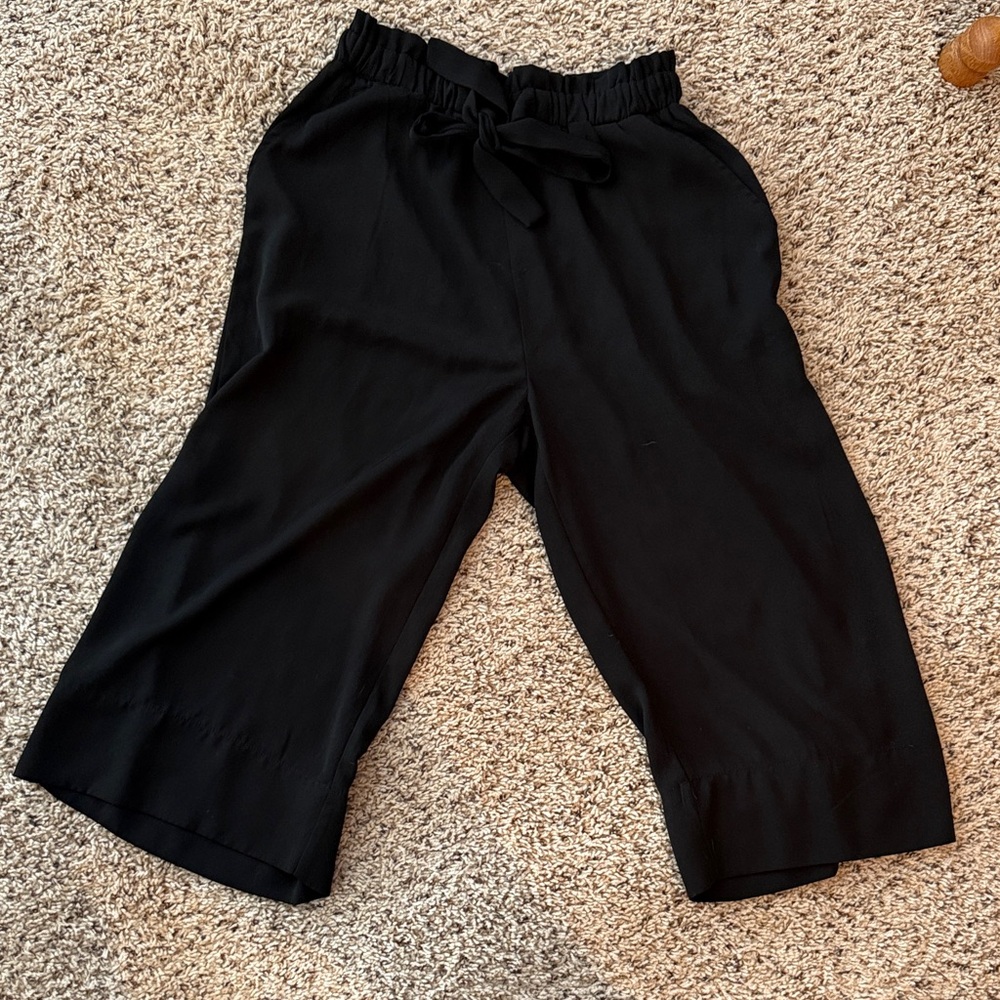 Eyeshadow Black elastic waist pull-on wide leg Culottes medium